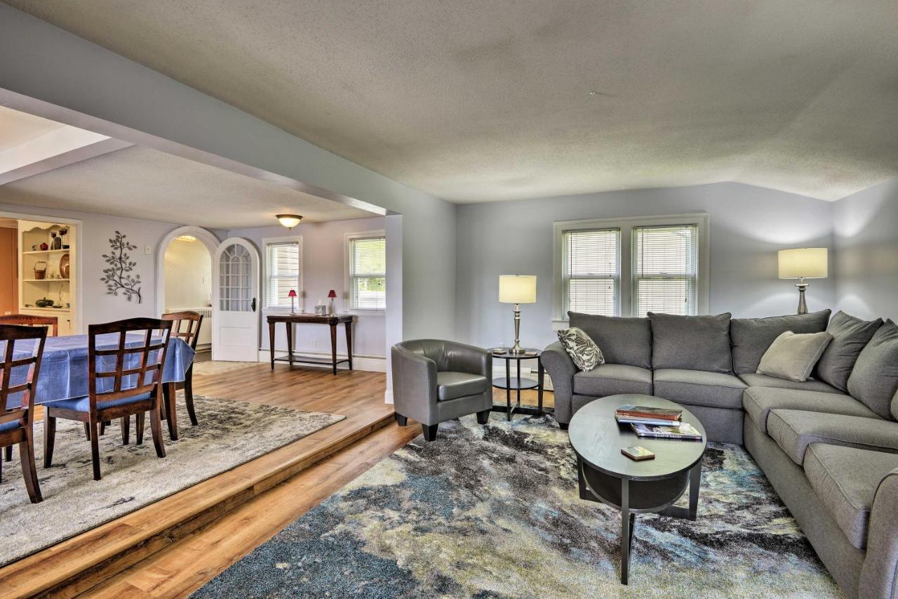 Family Cottage On Chaumont Bay, Walk To Downtown Exterior photo